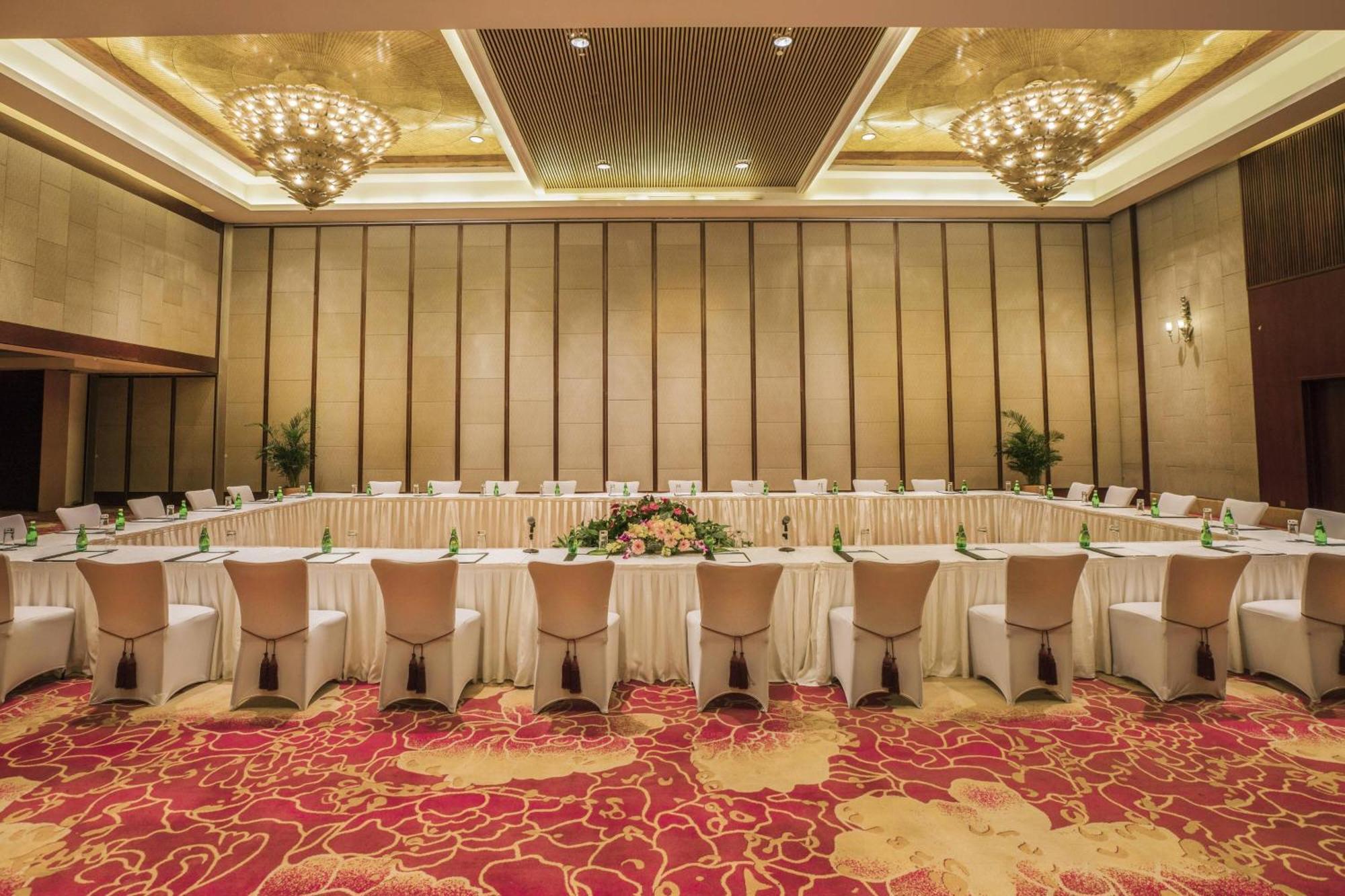 Sheraton Ningbo Hotel - Tianyi Square Buitenkant foto