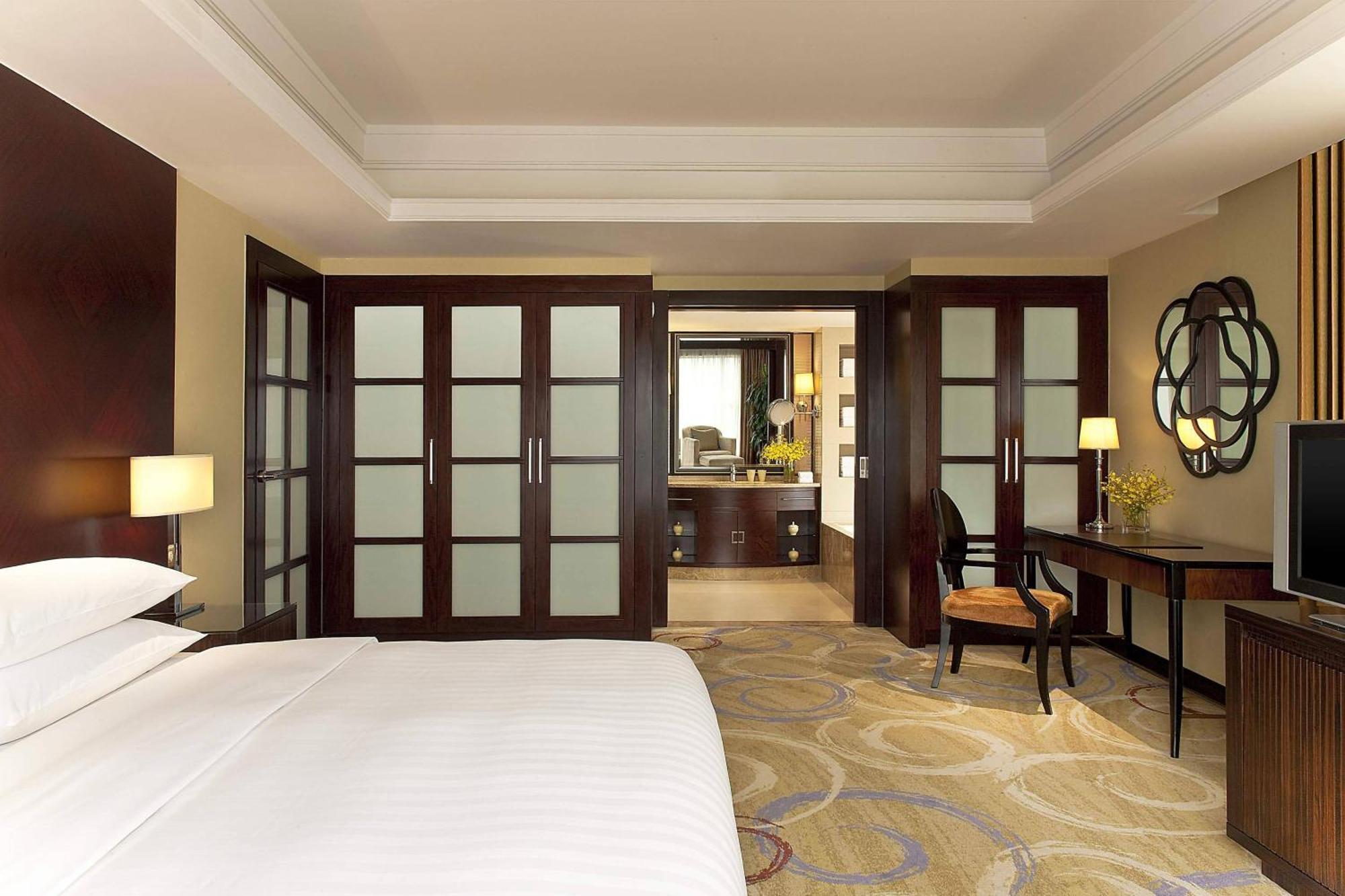 Sheraton Ningbo Hotel - Tianyi Square Buitenkant foto